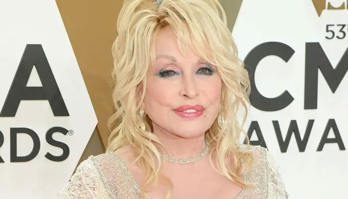 Dolly Parton gets fully vaccinated against coronavirus 