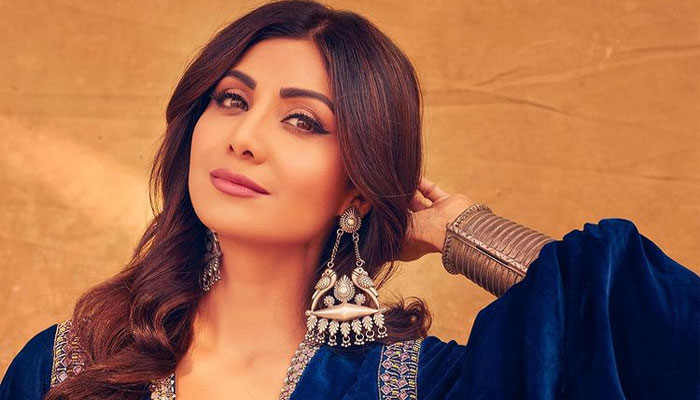 Shilpa Shetty urges fans to wear mask on World Health Day