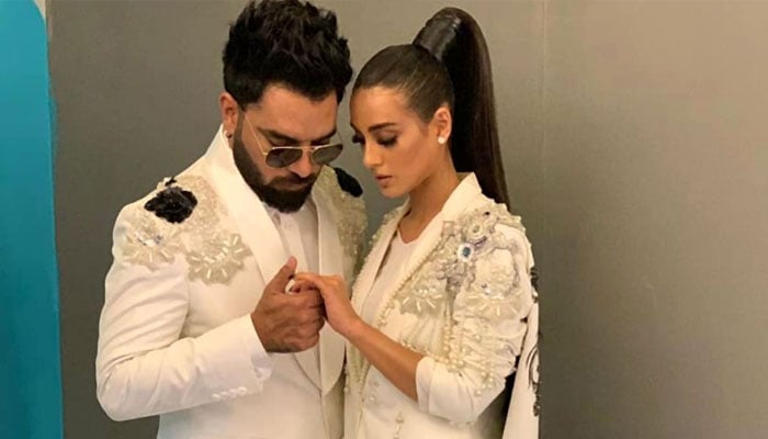 Iqra Aziz addresses relationship dynamic with Yasir Hussain