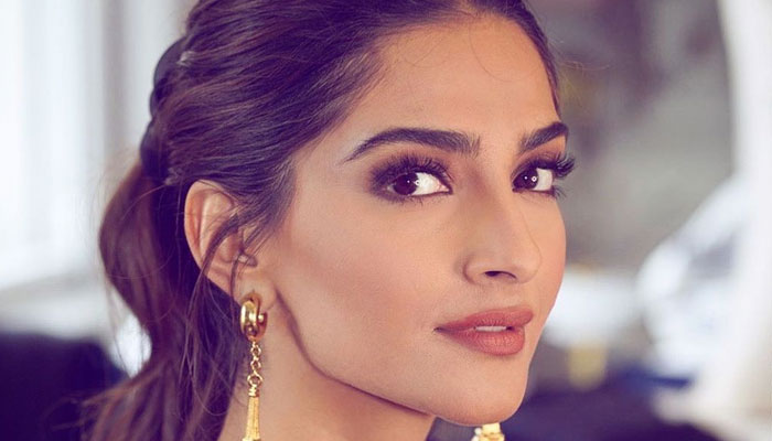 Sonam Kapoor craving to see her family, friends desperately