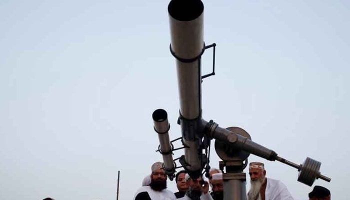 Ramadan moon sighting: Central Ruet-e-Hilal Committee to ...