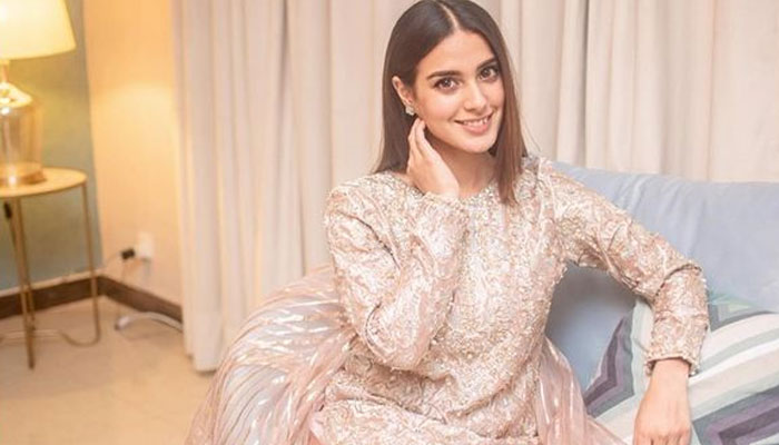 Iqra Aziz sends Ramadan greetings to all her fans