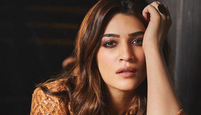 Kriti Sanon says being part of different genres of films ‘keeps her on her toes’ 