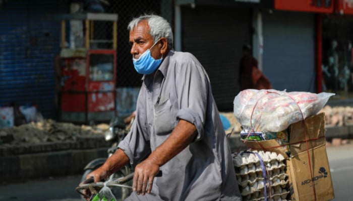 Pakistan reports 110 more fatalities as coronavirus grips country