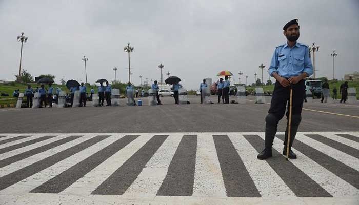 Heavy police contingents deployed at Islamabad's entry and exit points