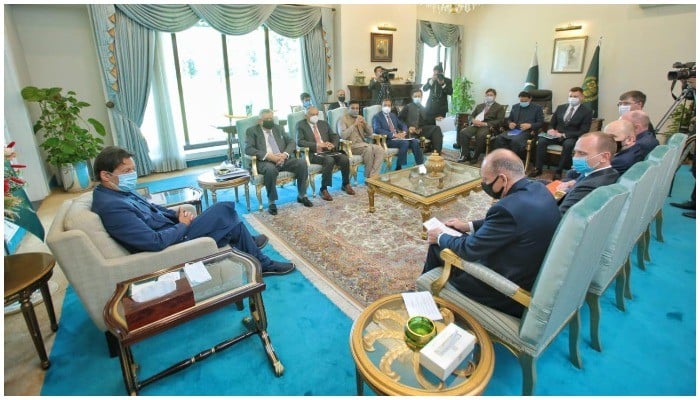PM Imran Khan meets Russian business delegation, discusses increased cooperation - Vimarsana News