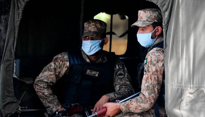 Sindh govt seeks army's help in implementation of coronavirus SOPs
