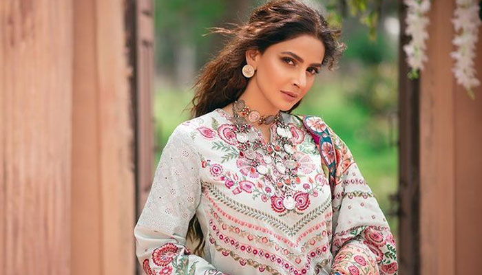 Saba Qamar thanks fans as she reaches 4.3 million followers on Instagram