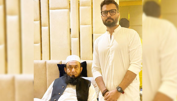 Asad Siddiqui meets Maulana Tariq Jamil