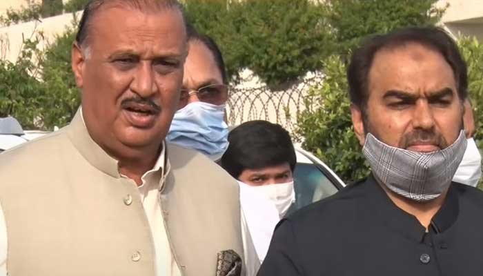 PTI lawmakers complain to PM about advisor Shahzad Akbar