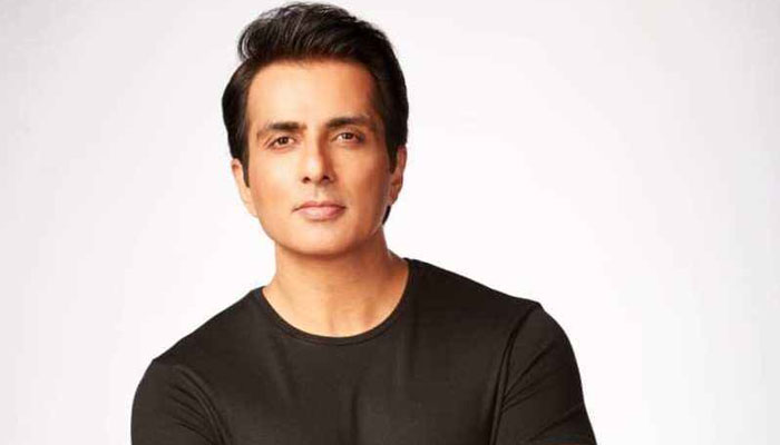 Sonu Sood calls on fan support amid covid-19 surge