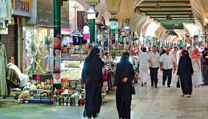 Saudi Arabia opens shopping malls, markets 24 hours a day