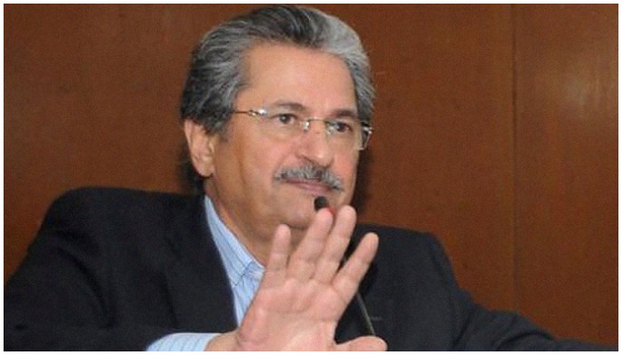 Shafqat Mehmood dispels rumours about cancellation of class 9, 11 exams 