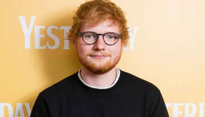  Ed Sheeran signs sponsorship deal with English football club 