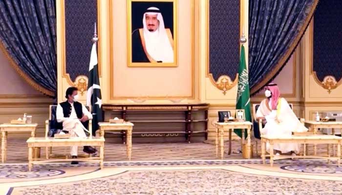 PM Imran Khan, Saudi Crown Prince Mohammed bin Salman hold delegation-level talks