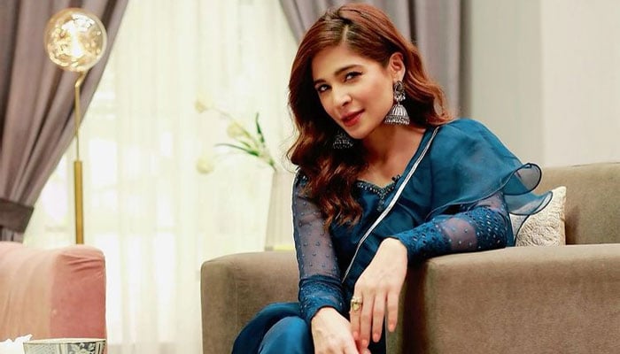 Ayesha Omar reaches 4.4 million followers on Instagram