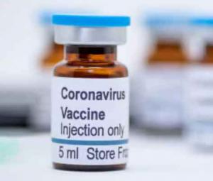 Nearly 0.1% people report side effects from vaccine in Pakistan, says Dr Faisal Sultan