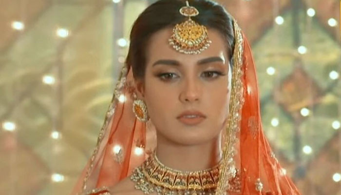 Iqra Aziz tops Twitter trend after latest episode of 'Khuda Aur Muhabbat' - Vimarsana News
