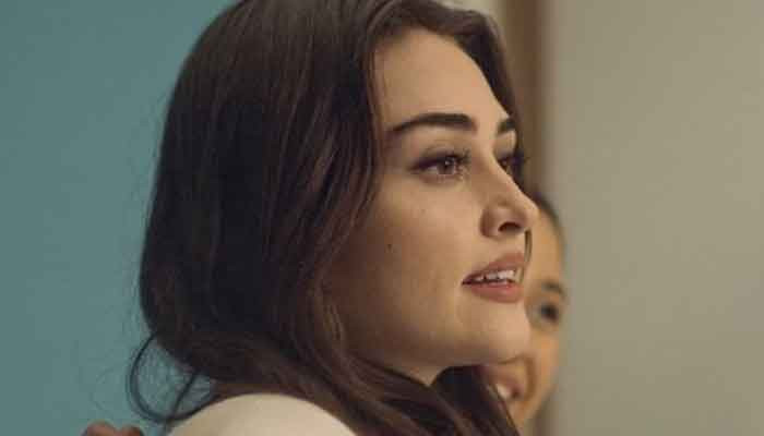 Dirilis:Ertugrul: Halime actress promotes Pakistani brand in new photoshoot - Vimarsana News