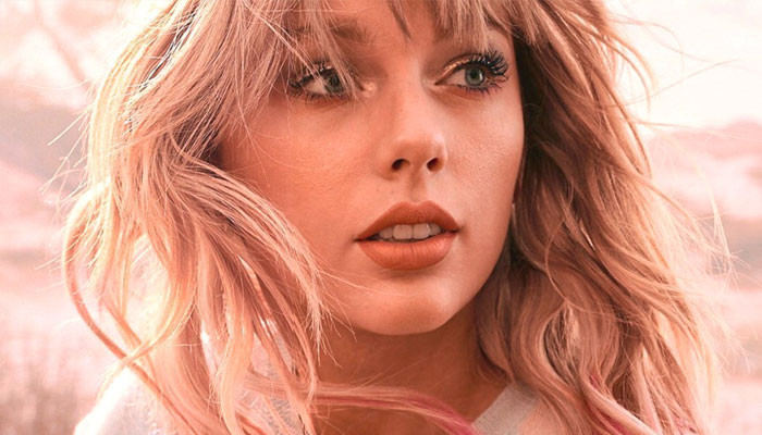 Taylor Swift adds another feather to her cap with vinyl album sale - Vimarsana News