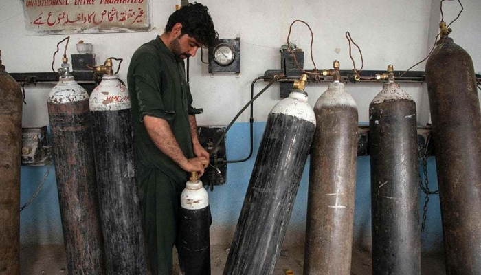 Black Fungus Spreading In Coronavirus Patients Through Substandard Oxygen Cylinders Health Expert Black Fungus Spreading In Coronavirus Patients Through Substandard Oxygen Cylinders Health Expert