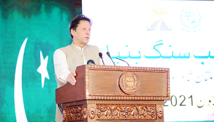 Self-proclaimed democrats calling on army to topple government: PM Imran Khan