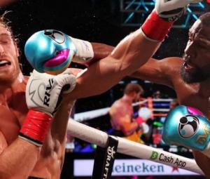 Watch: Floyd Mayweather delivers powerful punch after Logan Paul's onslaught