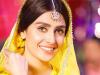 Ayeza Khan shares words of wisdom for fellow showbiz stars
