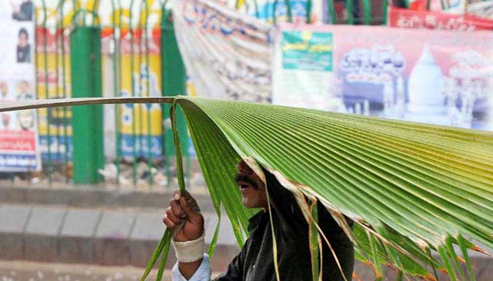 Lahore continues to swelter in high temperatures