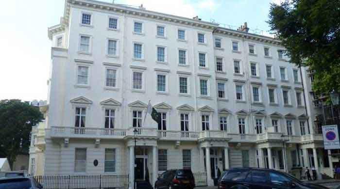 Violent threats during protest outside Pakistan High Commission in London 