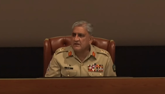 COAS instructs army to maintain ‘high standards of preparedness’ along LoC, Pak-Afghan border