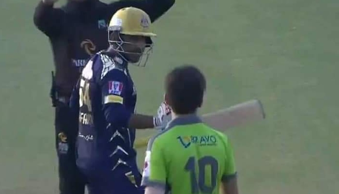 Former Pakistan captain Sarfaraz Ahmed exchanges heated words with Shaheen Afridi. Photo: Twitter