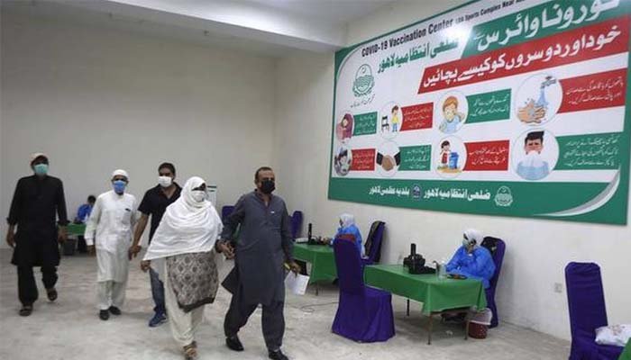 Pakistan reports lowest daily coronavirus death toll in almost three months