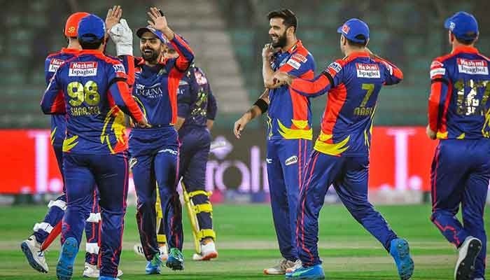 Karachi Kings celebrate after taking a wicket of the Quetta Gladiators at Karachis National Stadium, on Febraury 20, 2021. Photo: Twitter