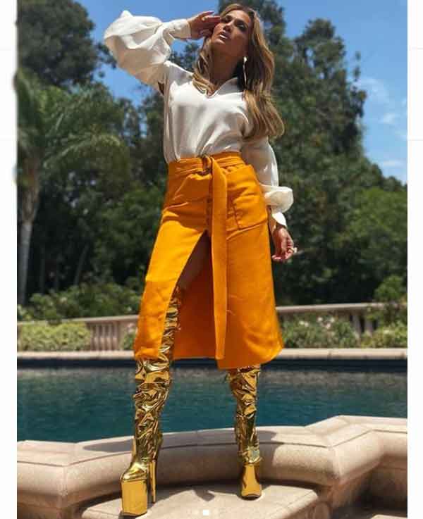 Jennifer Lopez drops jaws in orange skirt as she shares her new photos