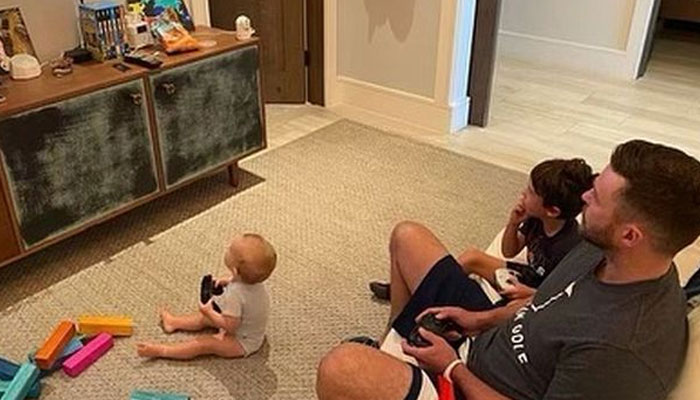 Justin Timberlake shares first photo of baby Phineas on Fathers Day