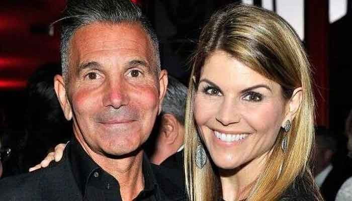 Lori Loughlin, Mossimo Giannulli jet off to Mexico after newfound freedom