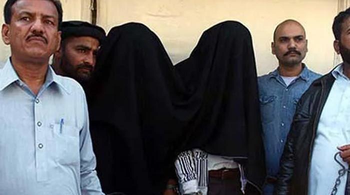 FIA arrests two Chinese nationals for staying illegally in Pakistan