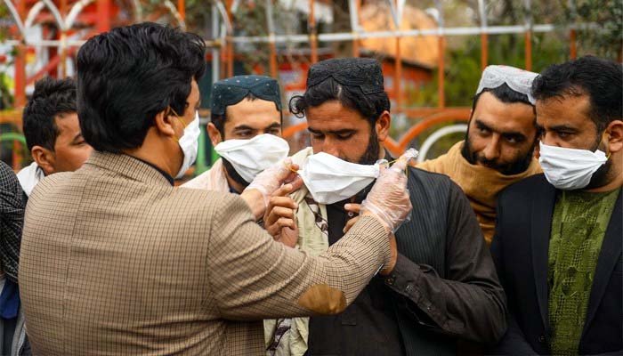 Pakistan reports lowest daily death toll in third wave of coronavirus pandemic