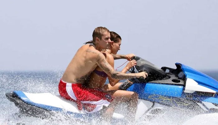 Justin Bieber, Hailey Baldwin beat the summer blues amid Greece vacation