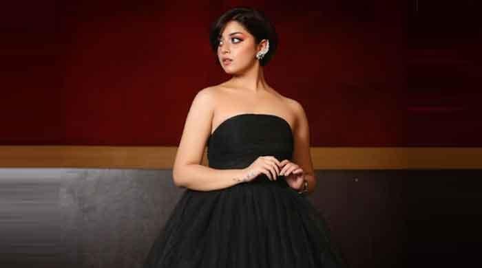 Alizeh Shah responds to trolls by sharing new stunning pics in strapless gown