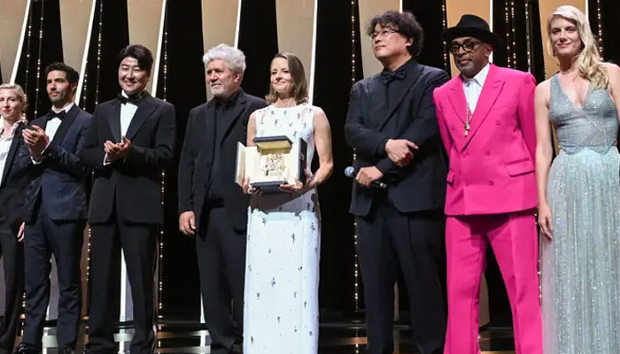 Glamour, politics and illicit kisses as Cannes film festival returns