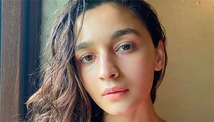 Alia Bhatt signs with US talent agency for Hollywood debut