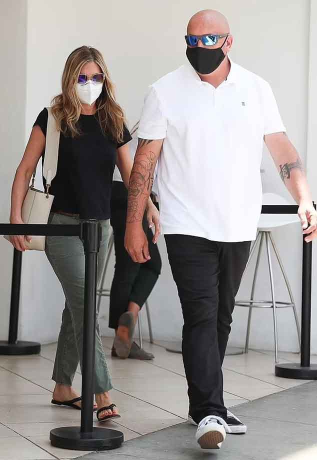 Jennifer Aniston captures hearts with her fit physique during her appearance in LA