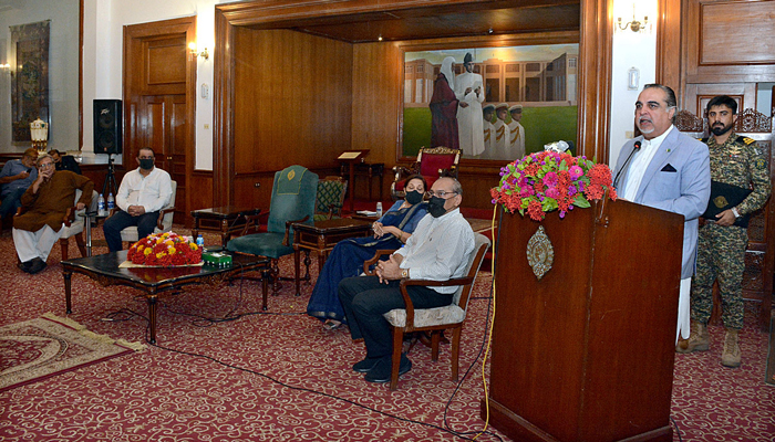 Governor Sindh Imran Ismail addressing Resolution Signing Ceremony between Associations of Producers and Actors at Governor House. Photo: APP