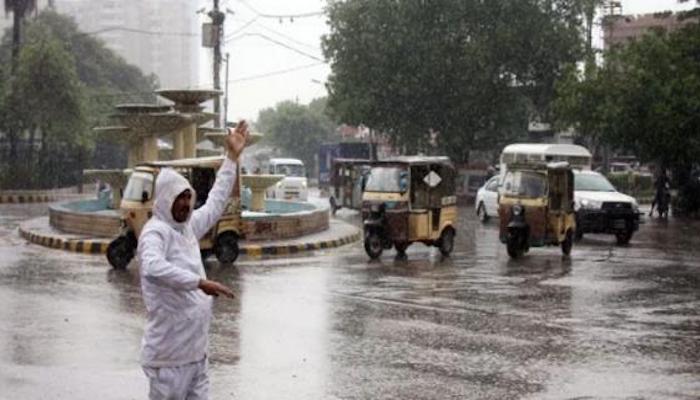 Tips to stay safe as rains lash several cities of Pakistan
