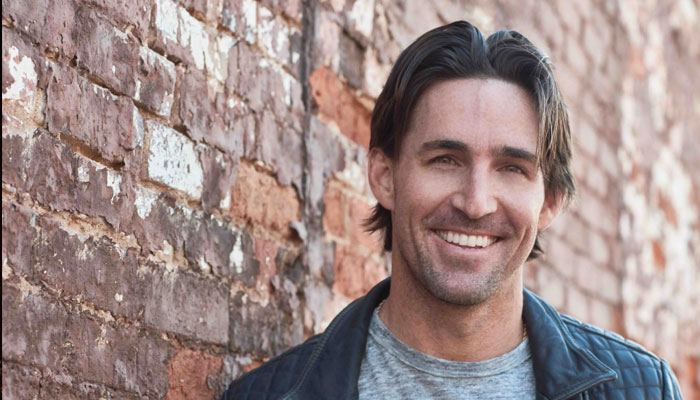 Jake Owens mourns ‘sudden death of dog Slash in heartfelt tribute