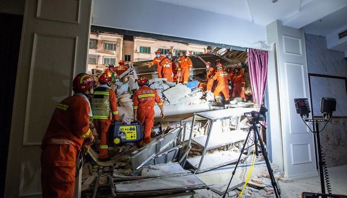 Photo of Death toll from Chinese hotel collapse rises to 17