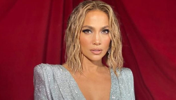 Jennifer Lopez touches on ‘artistic responsibility to inspire’