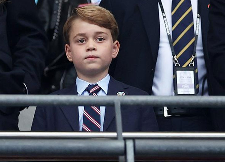 Queen Elizabeth cracks down with strict new royal protocol for Prince George